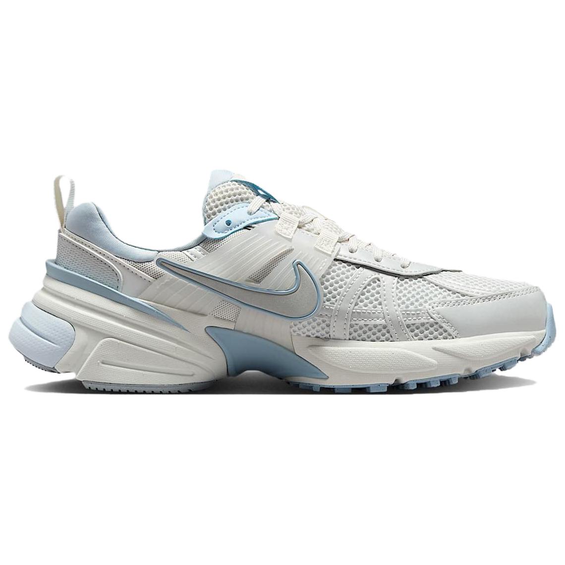 Lookbook (Women) Nike V2K Run 'Platinum Tint' FD0736-009