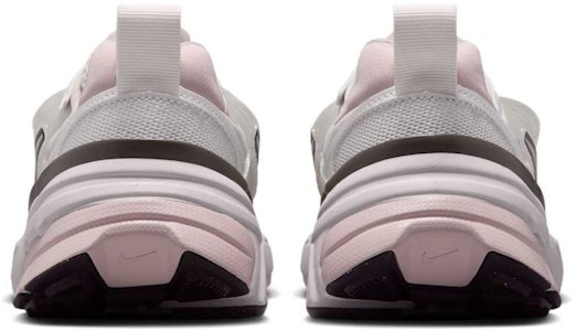 (W) Nike V2K Run ''Platinum Tint'' – Larian Platinum Tint FD0736-010 Lookbook (W) Nike V2K Run ''Platinum Tint'' – Larian Platinum Tint FD0736-010