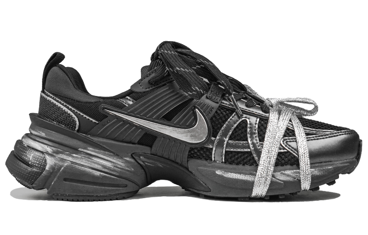 Lookbook 【定制球鞋】 Nike V2K Run RISK武士 禮盒 減震耐磨 低幫 跑步鞋 女款 黑銀