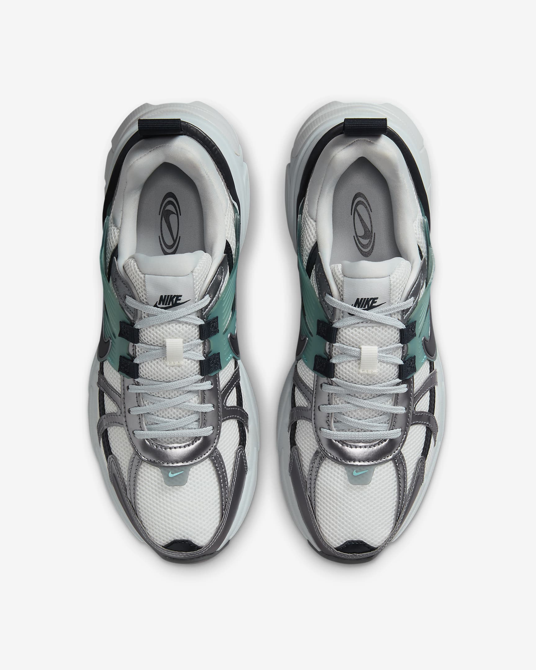 Shop (W) 耐克V2K跑鞋 '顶峰白金属色' HQ3484-121