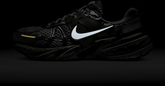 (W) ナイキ V2K ラン「ホワイトカーキメタリック」 HJ7245-100 1