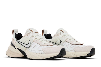 (Women) Nike V2K Run 'White Light Orewood Brown'