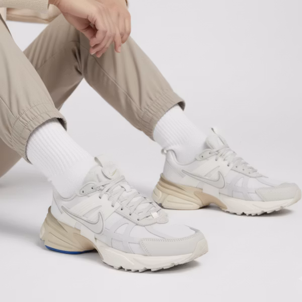 (Women) Nike V2K Run GORE-TEX 'Light Iron Ore' FZ2622-002 Order (Women) Nike V2K Run GORE-TEX 'Light Iron Ore' FZ2622-002