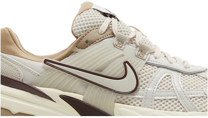 (Women) Nike V2K Run Light 'Orewood Brown' FD0736-103 Shop (Women) Nike V2K Run Light 'Orewood Brown' FD0736-103