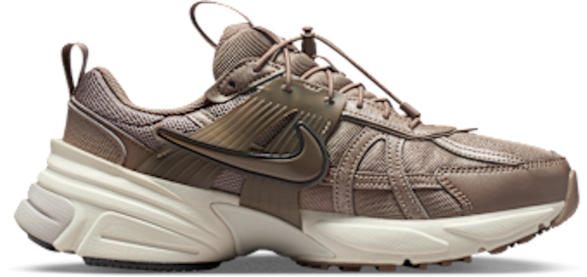 (W) Nike V2K Run 貂棕/淺骨白/學院灰/貂棕 IH0388-200 Lookbook (W) Nike V2K Run 貂棕/淺骨白/學院灰/貂棕 IH0388-200