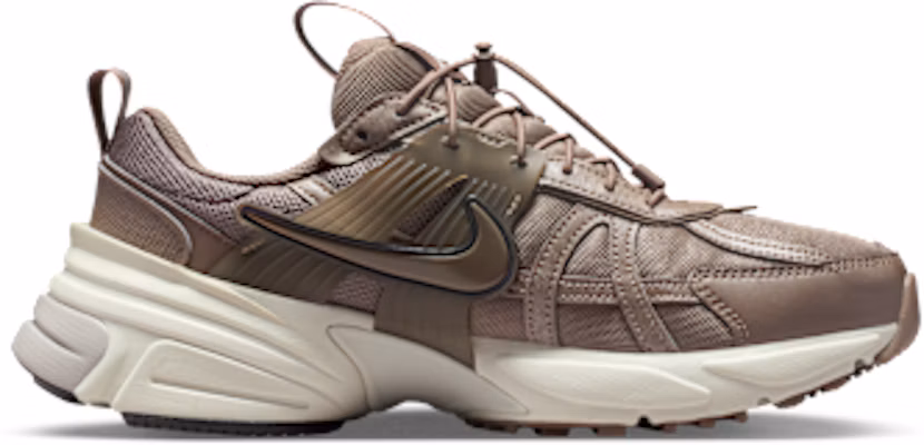 (W) 耐克 V2K 跑鞋 深褐色/浅骨色/大学灰/深褐色 IH0388-200 Shop (W) 耐克 V2K 跑鞋 深褐色/浅骨色/大学灰/深褐色 IH0388-200