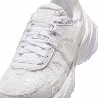 (Women) Nike V2K Run Shoes HJ5269-100 Sizing (Women) Nike V2K Run Shoes HJ5269-100