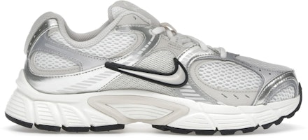 (Women) Nike V5 RNR 'Summit White Light Orewood' HQ7901-104 (Women) Nike V5 RNR 'Summit White Light Orewood' HQ7901-104