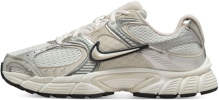 (Women) Nike V5 RNR 'Summit White Light Orewood' HQ7901-104 (Women) Nike V5 RNR 'Summit White Light Orewood' HQ7901-104