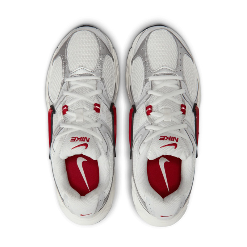 Details for (W) Zapatillas de Running Nike V5 RNR HQ7901-108