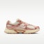 Lookbook (W) Nike V5 Runner Sail/Oro Rosa/Leche de Coco/Sail IQ9426-133