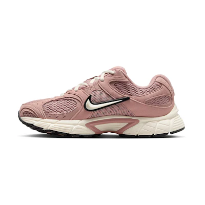 (W) Nike V5 RNNR Shoes