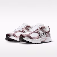 Purchase (W) Nike V5 Runner 白色/刺青圖案/黑色/金屬白金 HQ7901-113