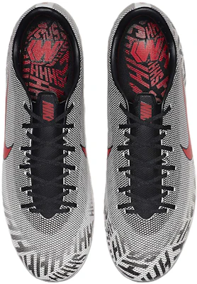 耐吉 Mercurial Vapor 12 Academy NJR AG-R 人造草地 减震耐磨 足球鞋 男女同款 黑白紅 Shop 耐吉 Mercurial Vapor 12 Academy NJR AG-R 人造草地 减震耐磨 足球鞋 男女同款 黑白紅