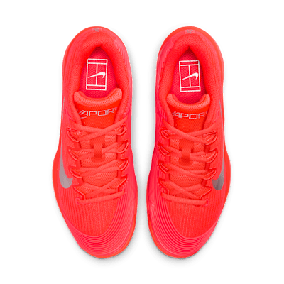 Shop (W) 나이키 베이퍼 12 프리미엄 브라이트 크림슨/메탈릭 실버 HQ2595-600