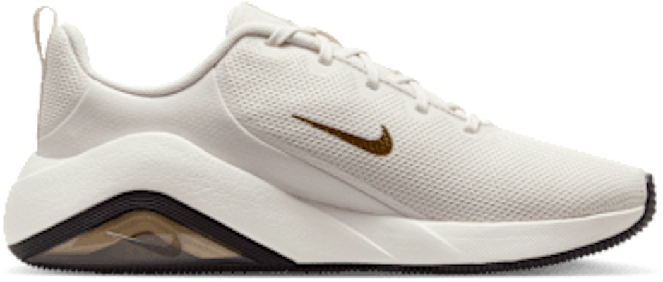 (Women) Nike Vela 7 FZ1689-004 Lookbook (Women) Nike Vela 7 FZ1689-004