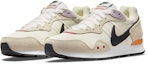 Lookbook (W) Nike Venture Runner 'Susu Kelapa Kari Cerah' CK2948-107