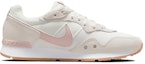 Order (W) Nike Venture Runner 'Sail Pink Oxford' - Kasut Lari Wanita Warna Sail Pink Oxford. CK2948-106