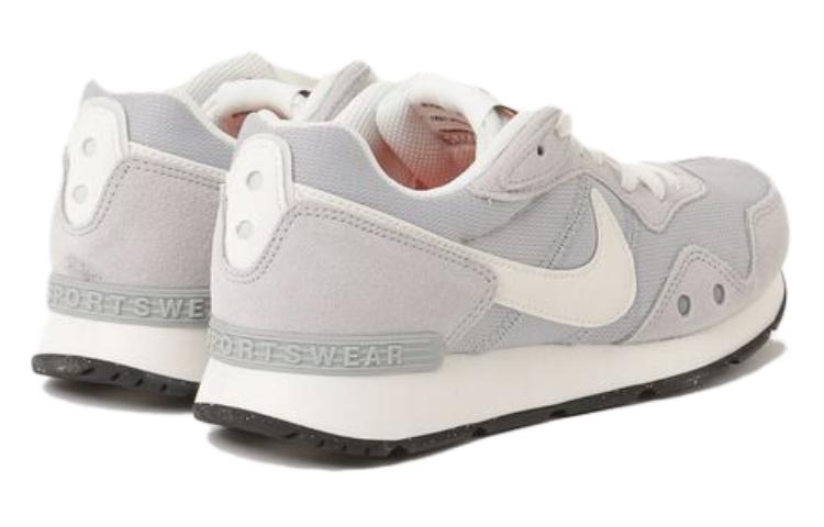 Lookbook Nike Venture Runner 圓頭舒適 防滑耐磨 低幫 跑步鞋 女款 白色