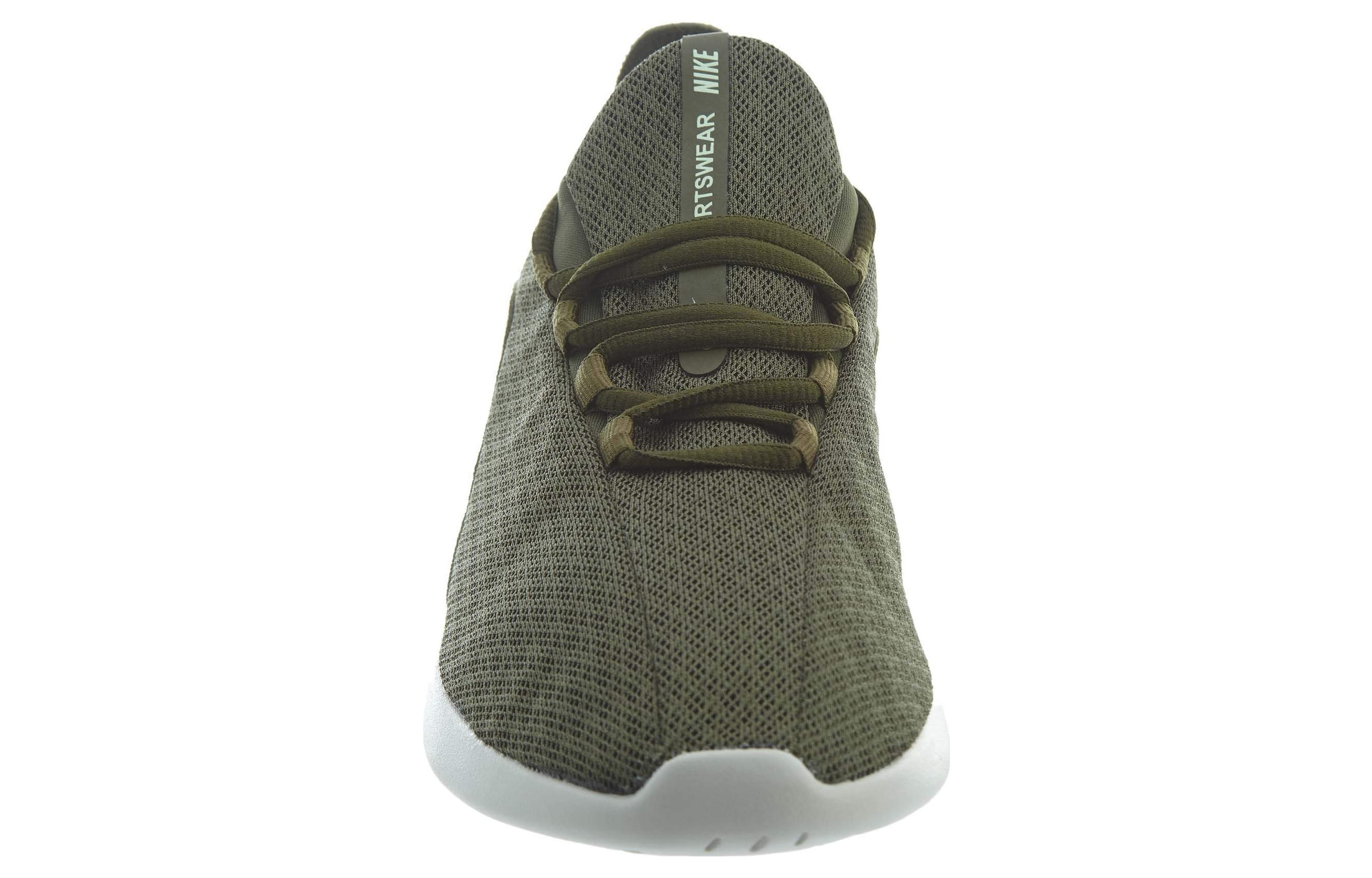 Shop (W) Nike Viale Entraînement ''Vert'' AA2185-300