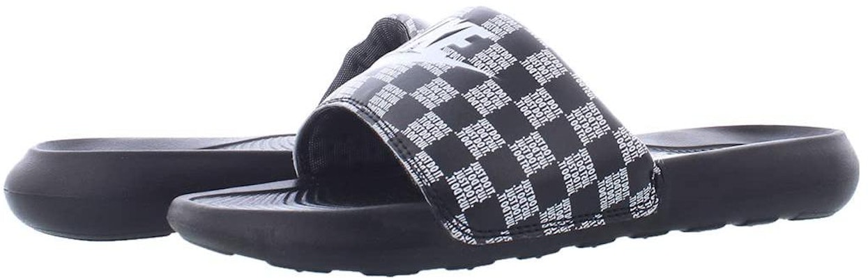 (W) 耐克 Victori One '黑白' 版 CN9676-006 Lookbook (W) 耐克 Victori One '黑白' 版 CN9676-006