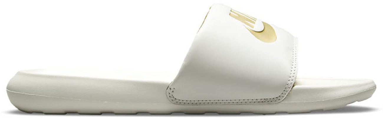 (W) Nike Victori One Beige/Blanco/Oro CN9677-107 Order (W) Nike Victori One Beige/Blanco/Oro CN9677-107