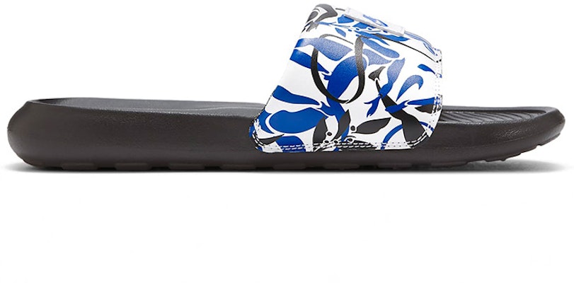 (W) Nike Victori One Slide Hitam/Biru/Putih DD0260-001 Order (W) Nike Victori One Slide Hitam/Biru/Putih DD0260-001