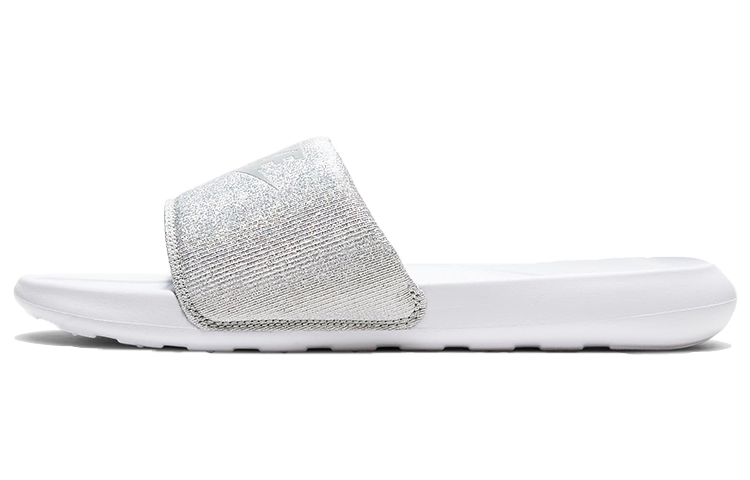 Buy (W) 耐克Victori One白色拖鞋 DD7109-100