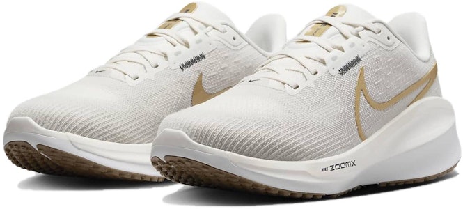 (W) Nike Vomero 17 ''Phantom Metallic Gold'' Emas Logam FB8502-006 Lookbook (W) Nike Vomero 17 ''Phantom Metallic Gold'' Emas Logam FB8502-006