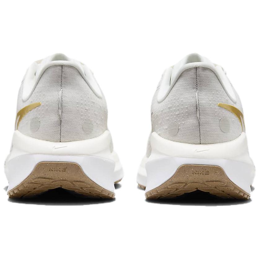 Shop (W) Nike Vomero 17 'Phantom Metallic Gold' Emas Metalik FB8502-006