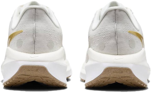 (W) Nike Vomero 17 ''Phantom Metallic Gold'' Emas Logam FB8502-006 Shop (W) Nike Vomero 17 ''Phantom Metallic Gold'' Emas Logam FB8502-006