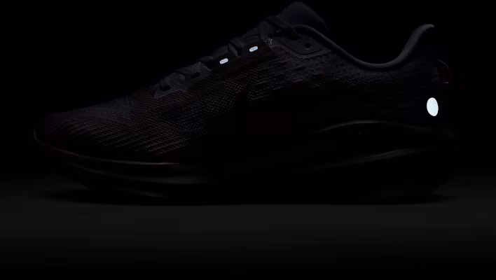 (W) Nike Vomero 17 ''Platin Violett Weiß'' FB8502-007 3