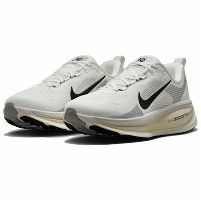 (Women) Nike Vomero 18 'Coconut Milk' HM6804-101 Lookbook (Women) Nike Vomero 18 'Coconut Milk' HM6804-101