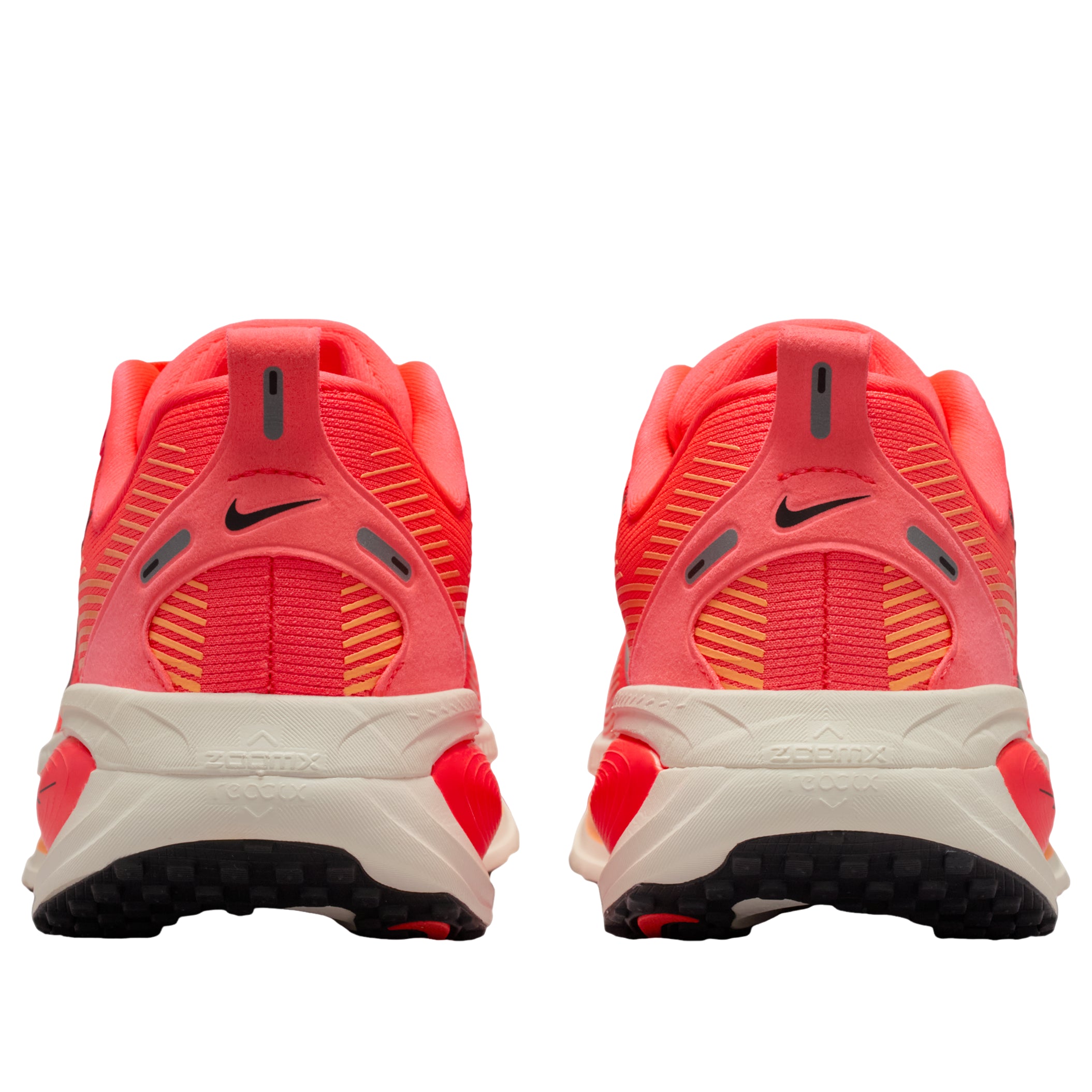 Lookbook (W) Nike Vomero 18 ''Hot Lava Chalk'' Damen/Herren Sportschuhe HM6804-803