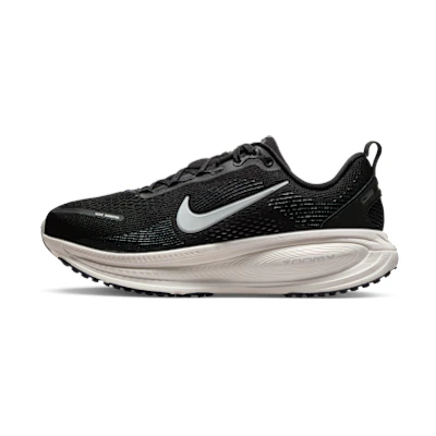 (W) Nike Vomero 18 Black/Coconut Milk/Light Iron Ore/Summit White