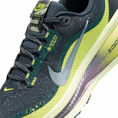 (Women) Nike Vomero 18 GORE-TEX Seaweed/Light Liquid Lime/Cyber/Seaweed HQ7002-300 2