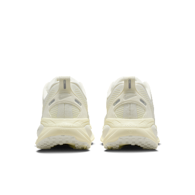 Details for (W) 나이키 보메로 18 세일/코코넛 밀크/화이트/서밋 화이트 HM6804-110