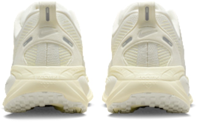 (W) Nike Vomero 18 Sale/Coconut Milk/Putih/Summit White HM6804-110 Details for (W) Nike Vomero 18 Sale/Coconut Milk/Putih/Summit White HM6804-110