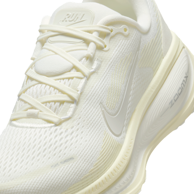 Sizing (W) 나이키 보메로 18 세일/코코넛 밀크/화이트/서밋 화이트 HM6804-110