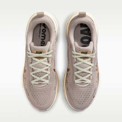 Shop (Women) Nike Vomero 18 SE Cream 2/Coconut Milk/Light Smoke Gray/Metallic Gold Grain IF4463-200