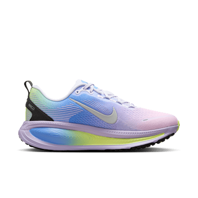Shop (W) Nike Vomero 18 SE Scarpe Running IB5169-500