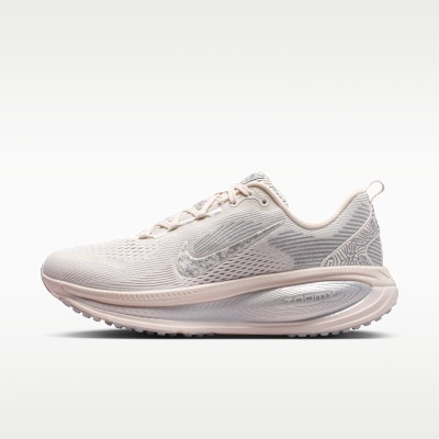women-nike-vomero-18-se-phantom-gray-fog-metallic-silver-summit-white-im-8330-001