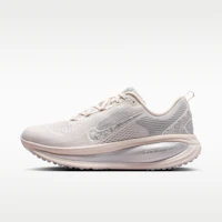 (Women) Nike Vomero 18 SE Phantom/Gray Fog/Metallic Silver/Summit White IM8330-001 (Women) Nike Vomero 18 SE Phantom/Gray Fog/Metallic Silver/Summit White IM8330-001