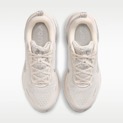 (W) Nike Vomero 18 SE Phantom/Grijs Fog/Metallic Zilver/Summit Wit IM8330-001 Shop (W) Nike Vomero 18 SE Phantom/Grijs Fog/Metallic Zilver/Summit Wit IM8330-001