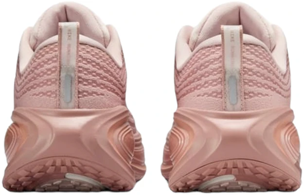 (W) 耐克Vomero Plus“微粒粉玫瑰金” HV8154-601 Lookbook (W) 耐克Vomero Plus“微粒粉玫瑰金” HV8154-601