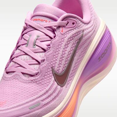 (W) Nike Vomero Plus Magenta Claro/Espuma Rosada/Violeta Brillante/Negro HV8154-503 Sizing (W) Nike Vomero Plus Magenta Claro/Espuma Rosada/Violeta Brillante/Negro HV8154-503