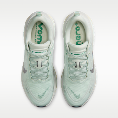 Shop (W) Nike Vomero Plus Plata Claro/Verde Suave/Vidrio de Mar/Plata Metálica HV8154-004