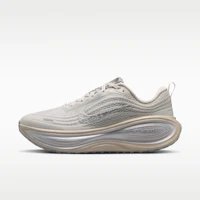 (Women) Nike Vomero Plus SE Phantom/Gray Fog/Light Smoke Gray/Summit White IM8331-001 (Women) Nike Vomero Plus SE Phantom/Gray Fog/Light Smoke Gray/Summit White IM8331-001