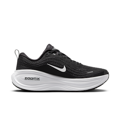 Lookbook (W) 나이키 보메로 플러스 스니커즈 블랙/쿨그레이/메탈릭 다크그레이/화이트 HV8154-002