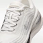 Sizing (W) Nike Vomero Plus Putih Summit/Sale/Anthracite/Perak Metalik IO9916-101